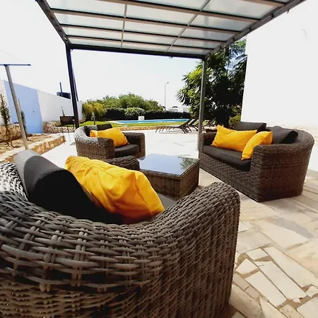 Villa With Private Pool And Nearby Beach Portimão