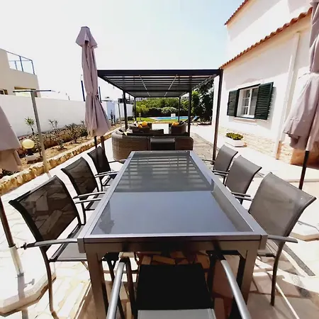 Villa With Private Pool And Nearby Beach Portimão
